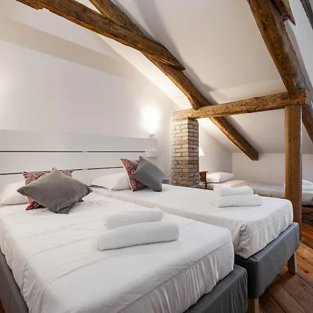 Apartment Accademia Sunshine With Terrace Venice